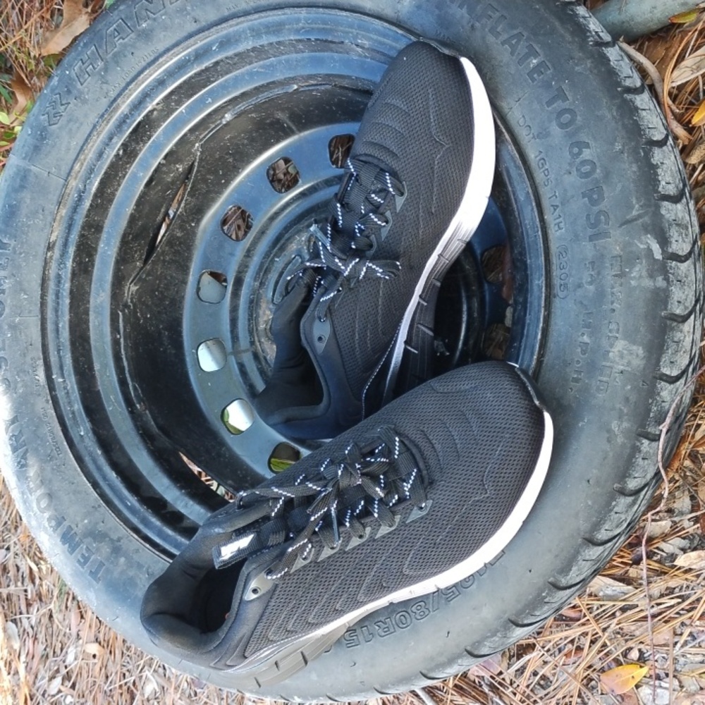 AVIA Sneakers